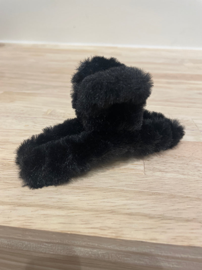 Fluffy Claw Hair Clip